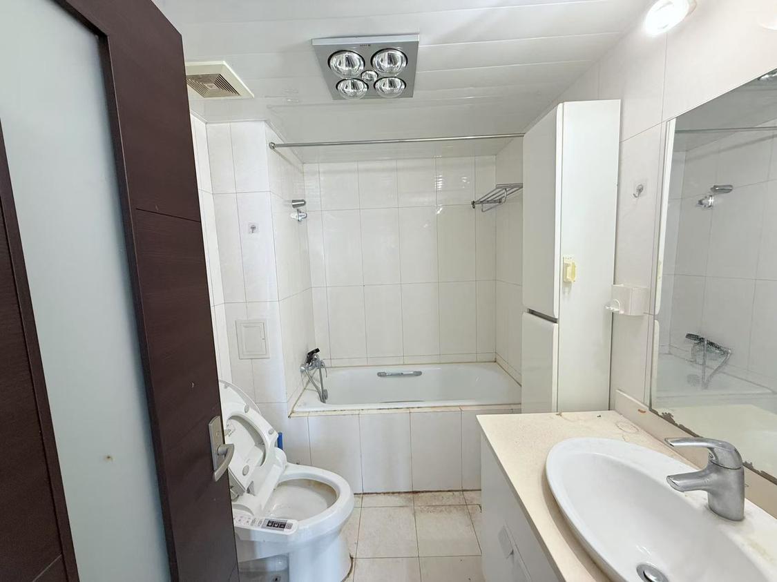 合租·里外里公寓