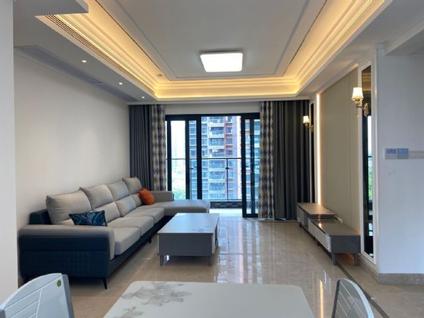 顺德北滘整租 合景天銮4室2厅/128平/中楼层