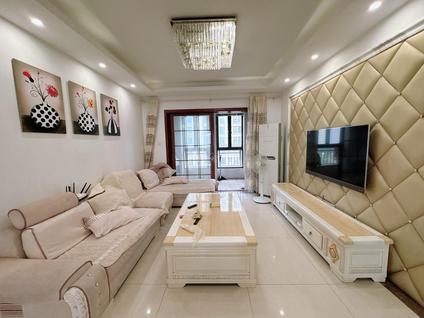 滨湖太湖新城整租 融创熙园(三期)4室2厅/140平/低楼层