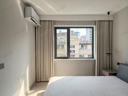 皇姑北行整租 防疫站小区1室1厅/38平/顶层