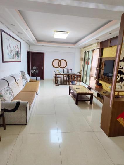 江城江城整租 御湖花园4室2厅/151平/中楼层