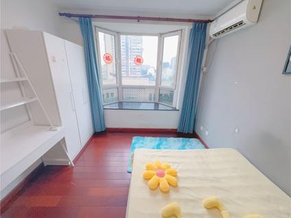 朝阳亚运村合租 九台2000家园1室1厅/103平/中楼层