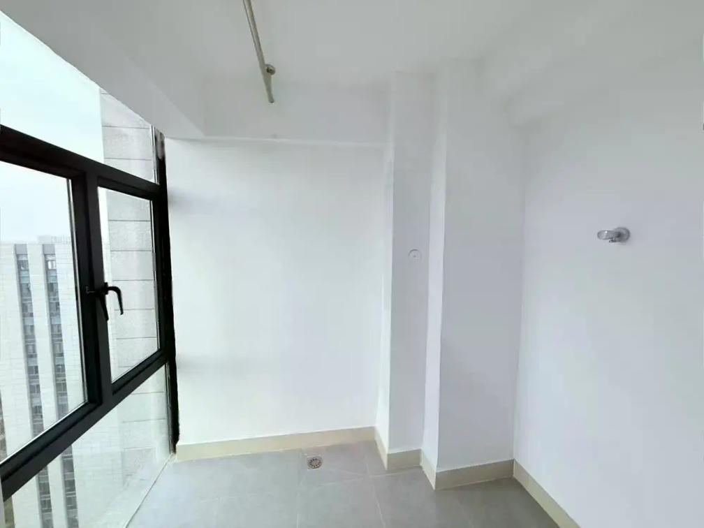 合租·洪湖大厦