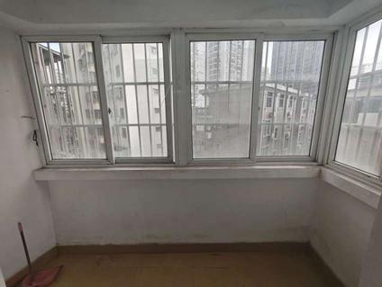 琼山龙昆南整租 皇家花园2室2厅/89平/低楼层