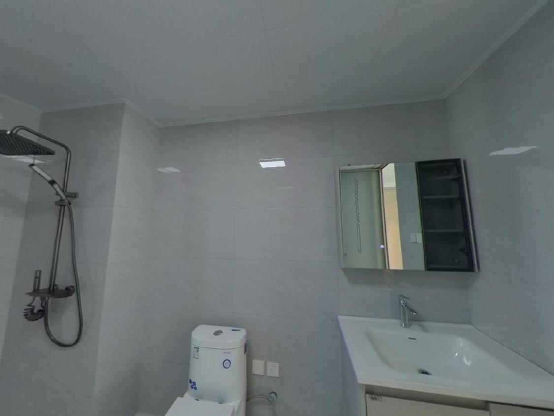 整租·陆港绿城西安全运村芳华苑