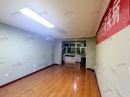 天山碱泉街整租 诚盛花园1室1厅/70平/低楼层