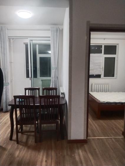 黄岛辛安整租 大泊子社区3室2厅/90平/中楼层