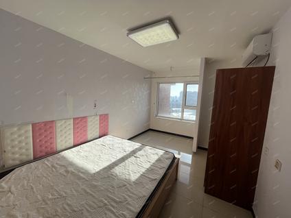 丰台卢沟桥整租 红山郡2室1厅/65平/顶层