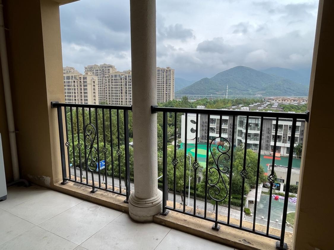 整租·龙湖滟澜海岸(南区)