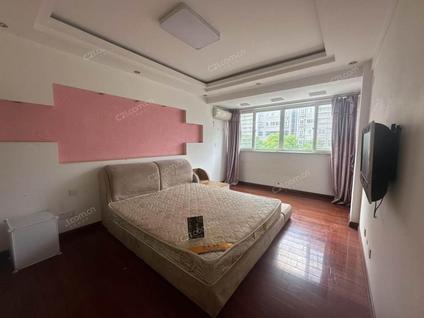 泰兴泰兴整租 四季花城3室2厅/122平/低楼层