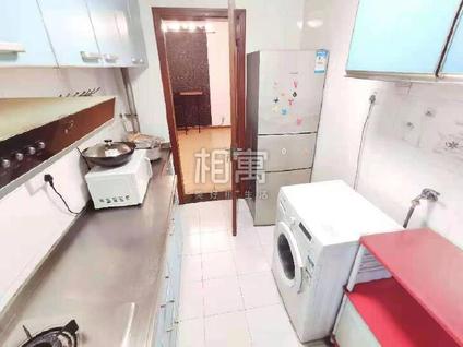 石景山苹果园合租 金顶阳光3室1厅/20平/低楼层