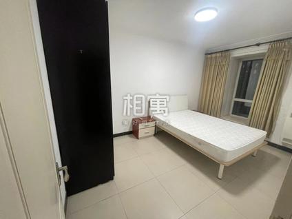 丰台玉泉营合租 万年花城(三期)4室1厅/15平/低楼层