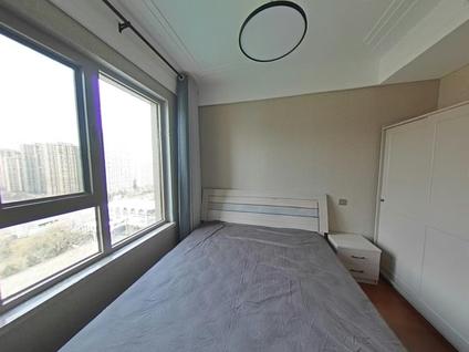 高新锦业路整租 融创星美御3室2厅/140平/中楼层