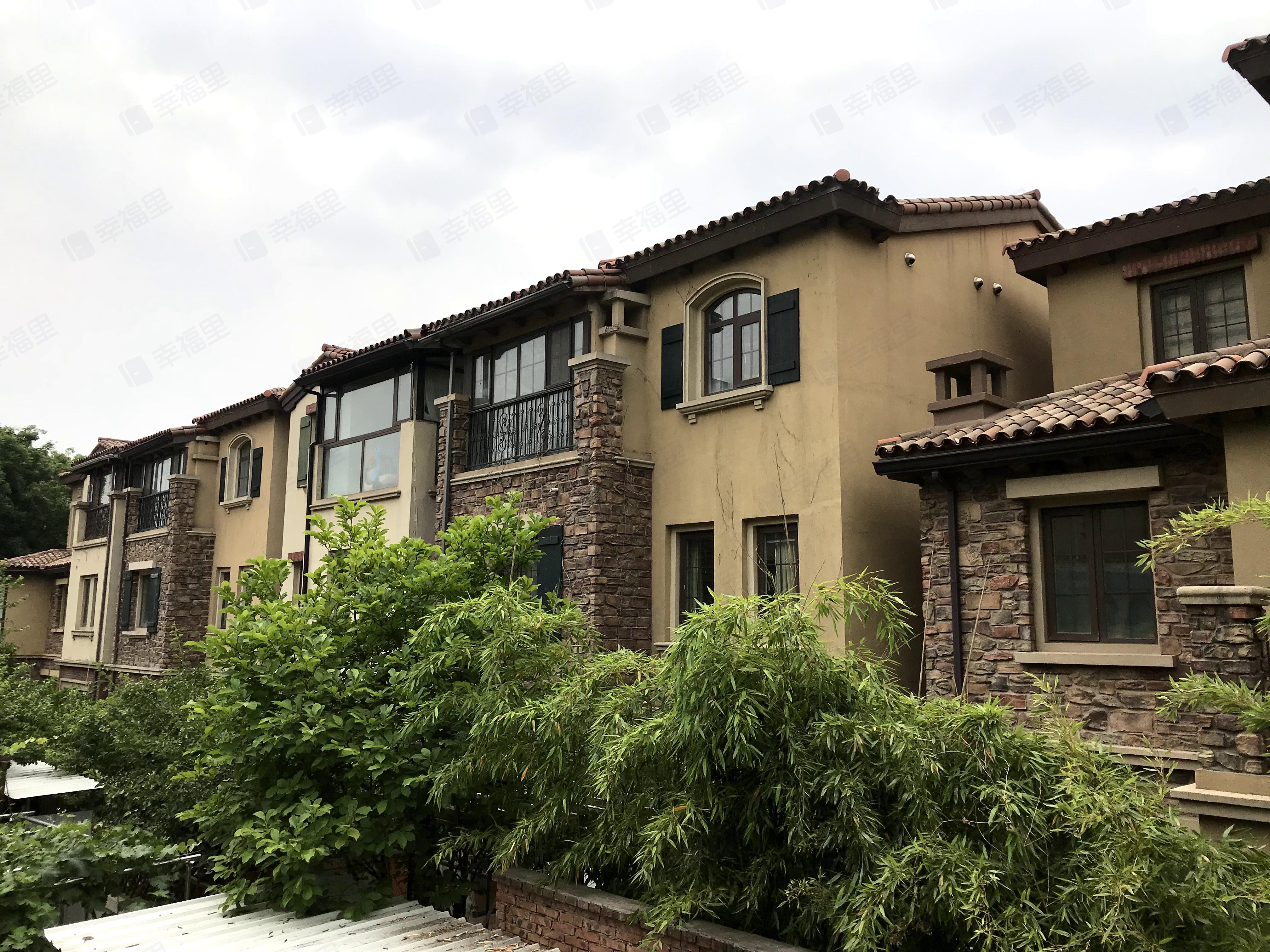 龙湾别墅小区效果图