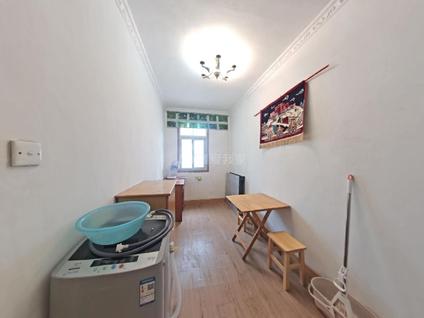 鼓楼小市整租 安怀新村2室0厅/43平/高楼层