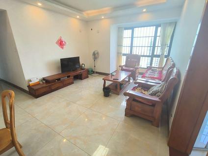 兴宁望州路整租 荣和山水绿城(四期)4室2厅/88平/高楼层