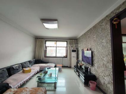 临渭临渭整租 新宇A区3室2厅/118平/中楼层