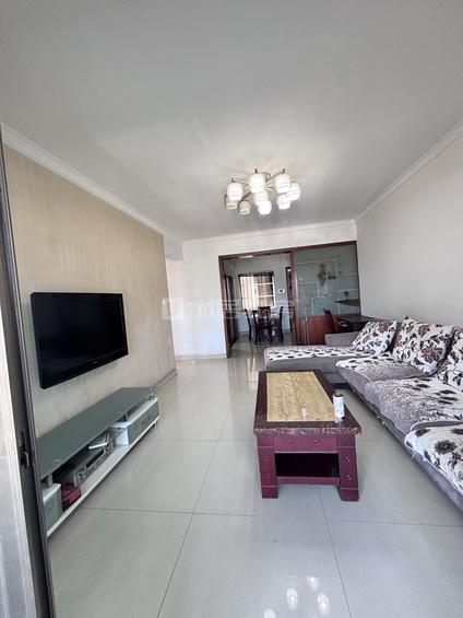 盘龙火车北站整租 世纪俊园(星雅俊园)3室2厅/116平/低楼层