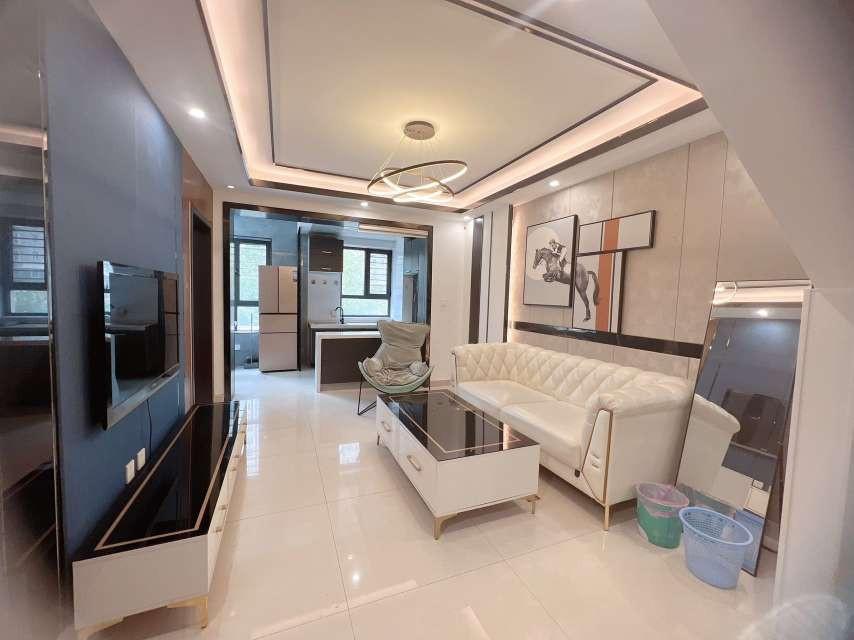 整租·藏龙福地