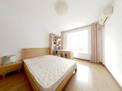 城南新区缤纷亚洲整租 娱乐花园3室2厅/133平/高楼层