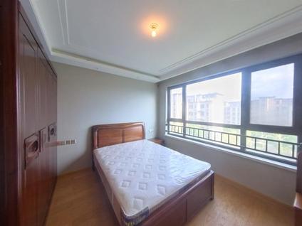 高新区科技大道整租 中海国际社区3室2厅/117平/低楼层