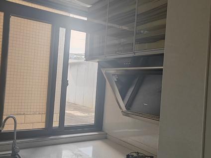 西昌西昌整租 时代广场1室1厅/50平/中楼层