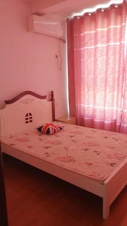 颍州颍州整租 海亮悦府4室2厅/130平/中楼层