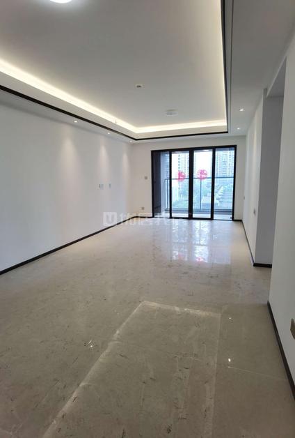 顺德乐从整租 泰禾佛山院子3室2厅/101平/低楼层