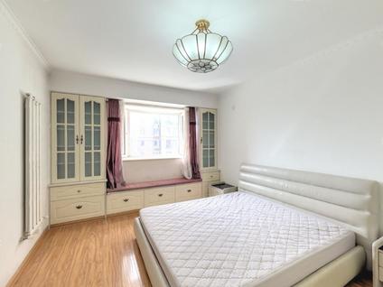 万柏林西客站整租 太原奥林匹克花园3室2厅/140平/高楼层