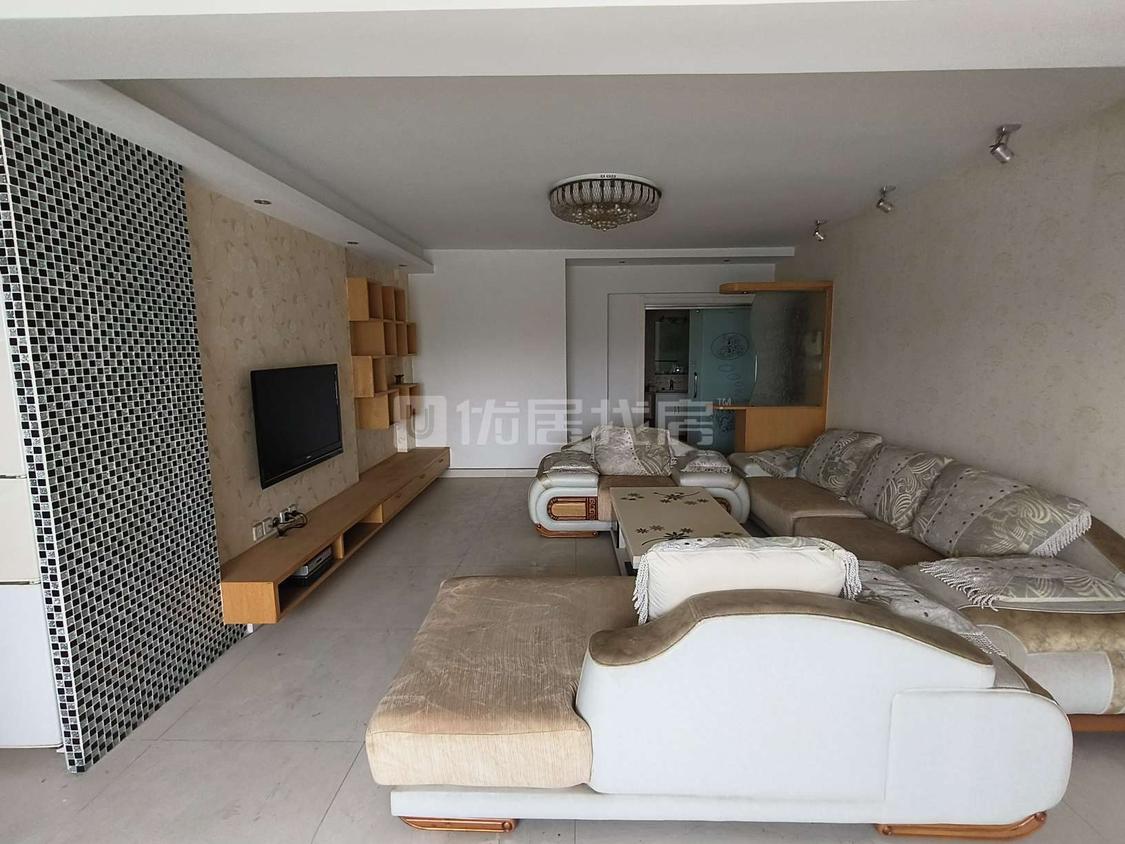 整租·滨江国际