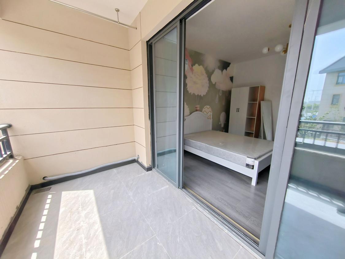 合租·万和郦景