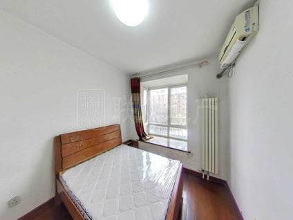 大兴磁各庄整租 金融街金色漫香郡(南区)1室1厅/58平/中楼层