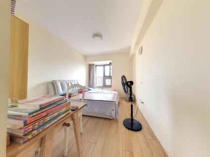 昆山花桥整租 凯德都会(新峰)2室2厅/89平/低楼层