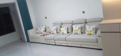 新乡县新乡整租 橡树湾3室2厅/130平/低楼层