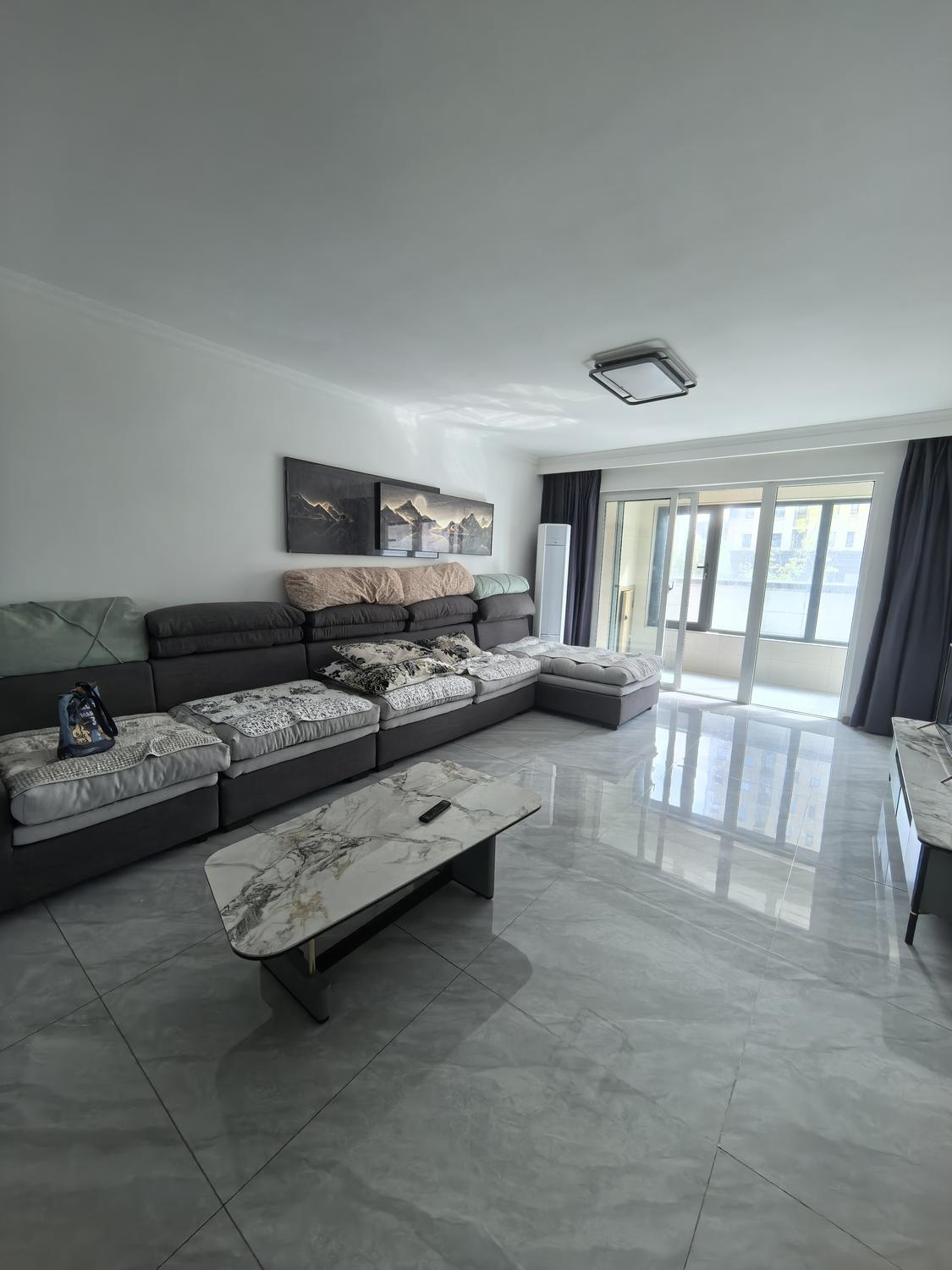 整租·御湖蓝湾