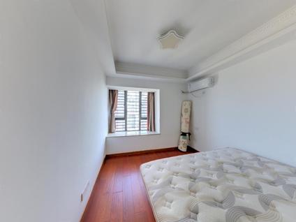 丰泽东海整租 东海湾(太古广场三期)4室2厅/140平/高楼层