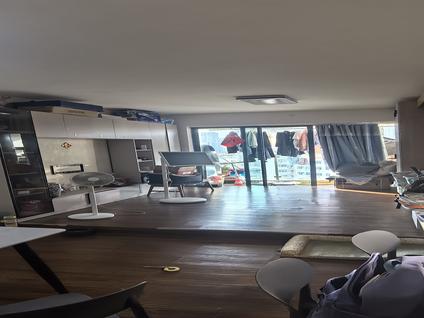 罗湖蔡屋围整租 鸿翔花园2室2厅/84平/中楼层