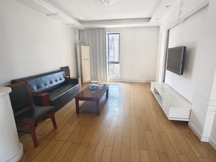 江北万达广场整租 水尚阑珊3室2厅/109平/高楼层