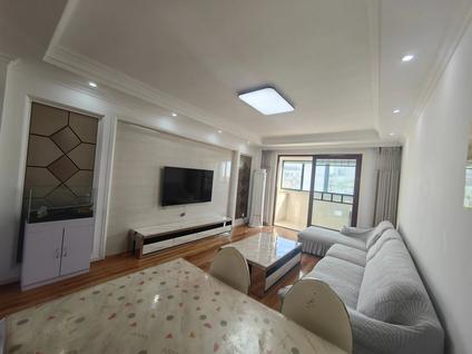 连云连云新城整租 西墅花园(北区）3室2厅/110平/中楼层