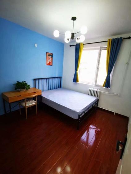 石景山玉泉路西合租 远洋山水(南区)3室1厅/88平/中楼层