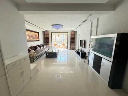 新城成吉思汗西商圈(新城)整租 北辰新领地3室2厅/128平/中楼层