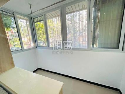 朝阳劲松合租 武圣东里3室1厅/20平/低楼层