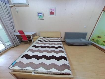 云龙世纪城整租 绿地世纪城(五期)1室1厅/45平/高楼层