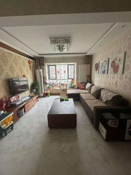 邹城悦邻广场整租 齐鲁时代花园(二期)2室2厅/92平/低楼层