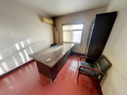 河西桃园整租 德恩公寓3室2厅/168平/中楼层