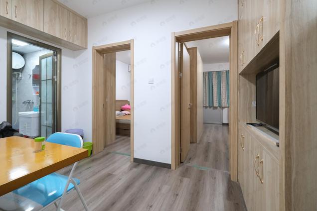 北京鼓楼区,旗汛口,框架大两房,好楼层,出行方便2室2厅 | 57㎡ | 南 北 | 仙塔新村高楼层/共8层