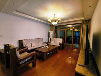 滨湖太湖新城整租 保利香槟国际4室2厅/170平/高楼层