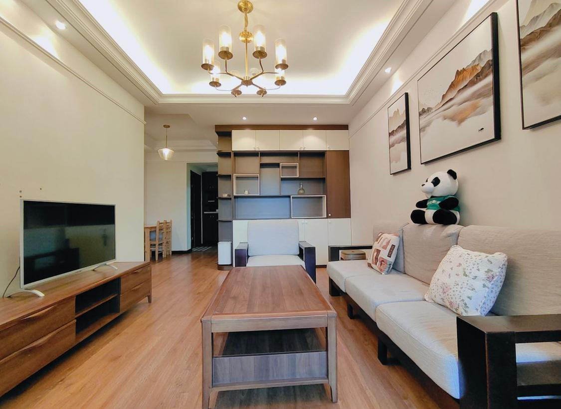 整租·融创凡尔赛(领馆四期)