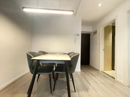 静安曹家渡整租 静安阳光名都2室2厅/95平/低楼层