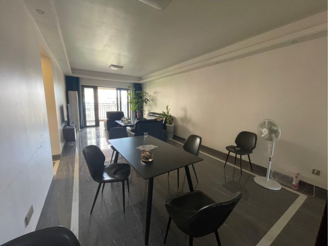 整租·君临世纪